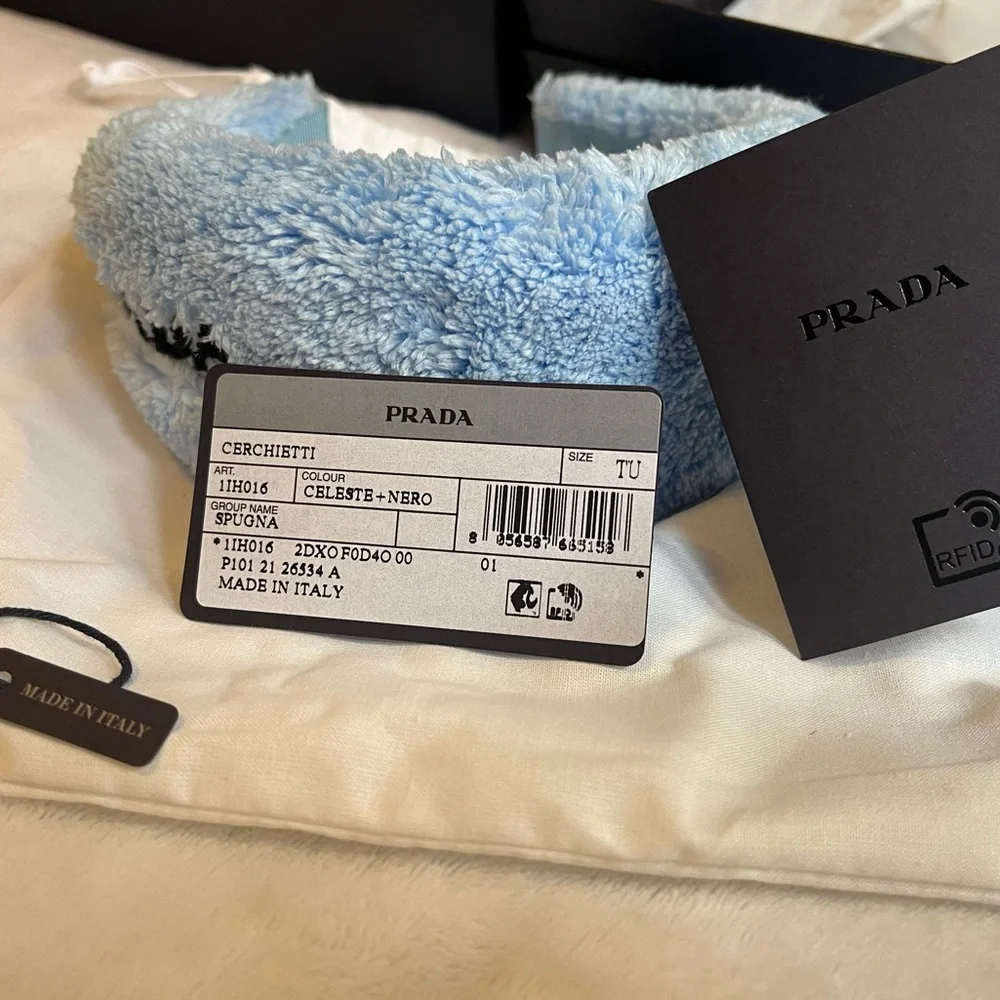 Blue puffy Prada headband - Picture 4 of 5